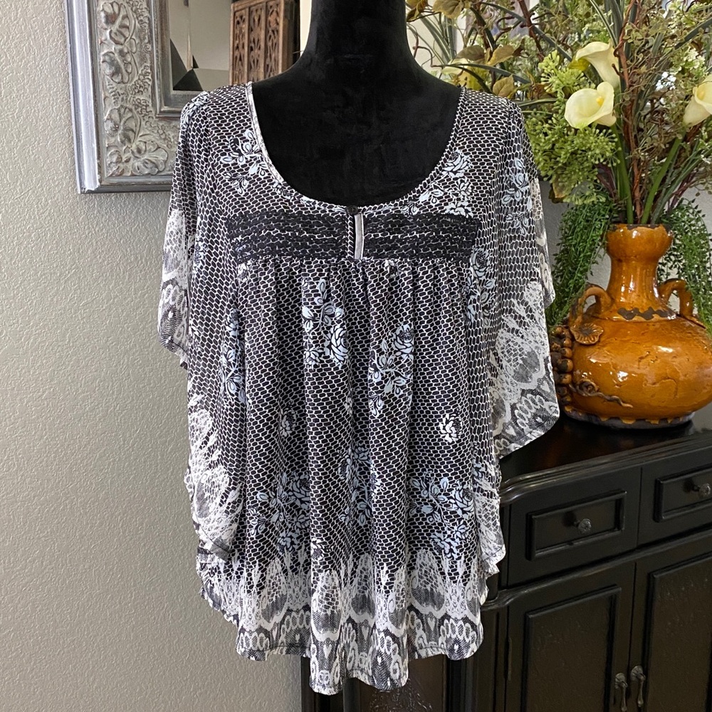 Maurices- Dolman Flowy Top